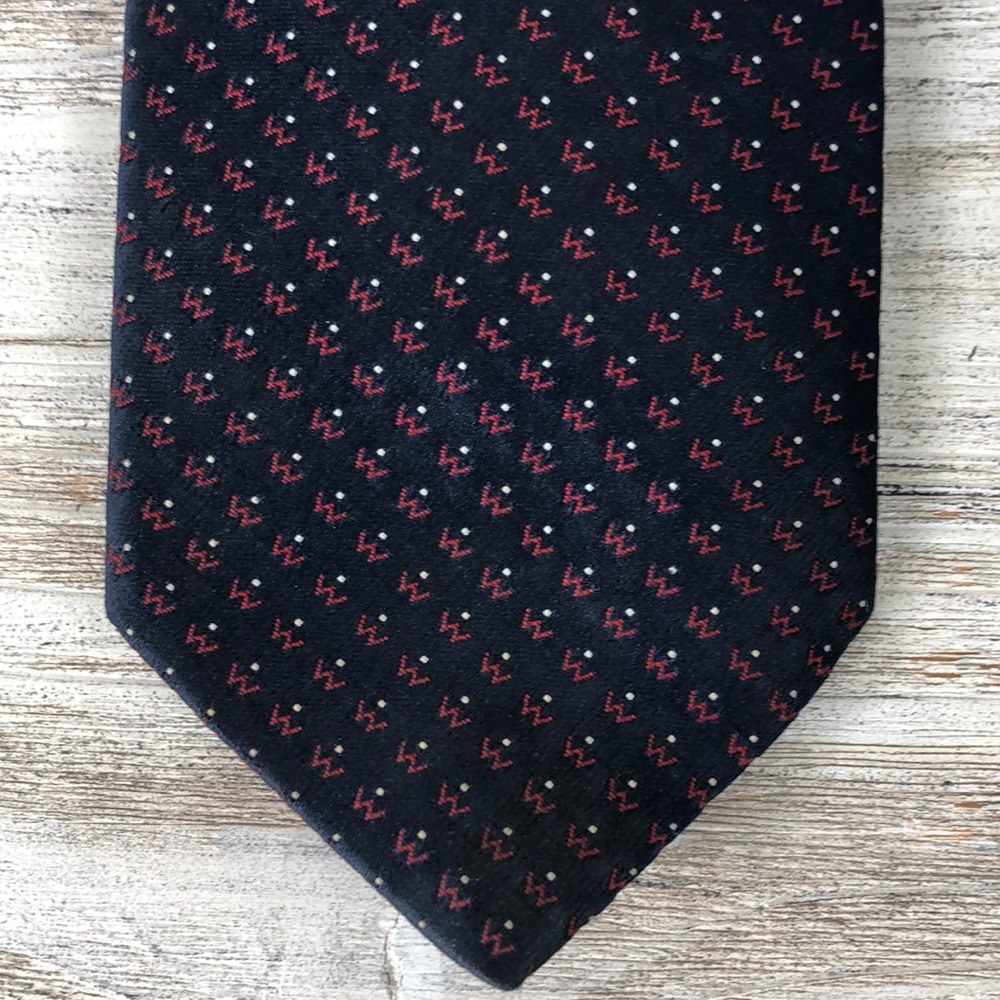 Vtg Christian Dior Navy Red Skinny Polyester Tie - Picture 1 of 8